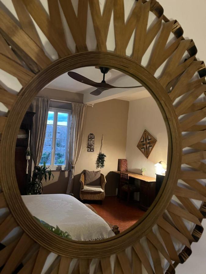 Maison D'Hotes De Charme "La Belle Dame Sans Regrets" Talairan Zewnętrze zdjęcie